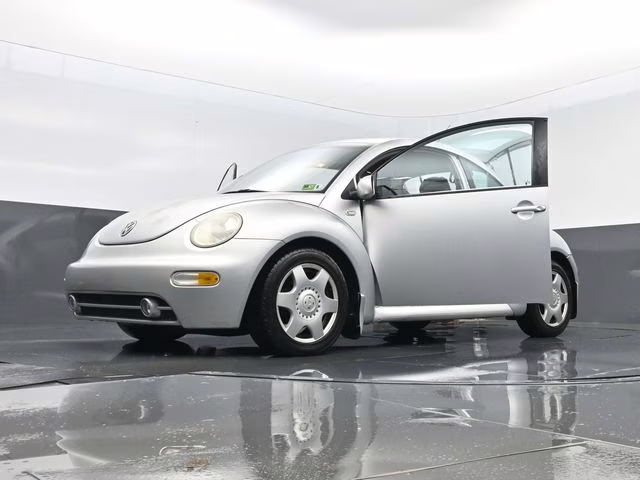 2001 Volkswagen Beetle GLS FWD Hatchback