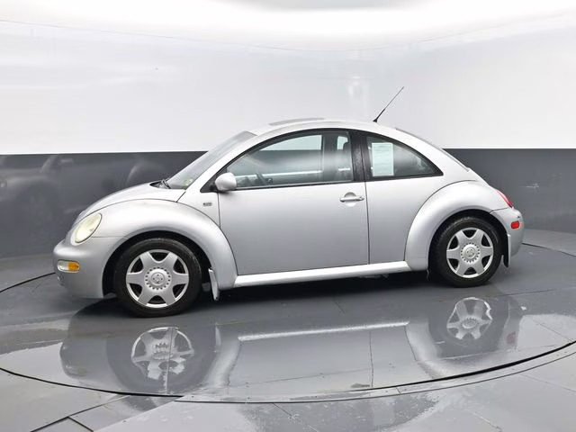 2001 Volkswagen Beetle GLS FWD Hatchback