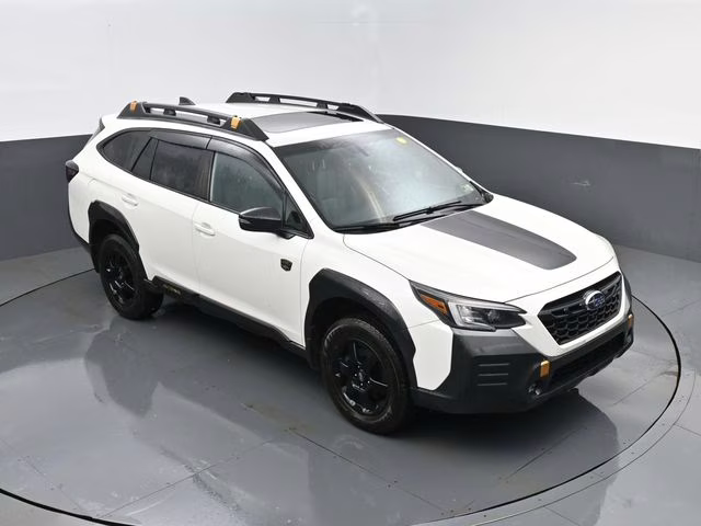 2022 Crystal White Pearl Subaru Outback Wilderness AWD SUV