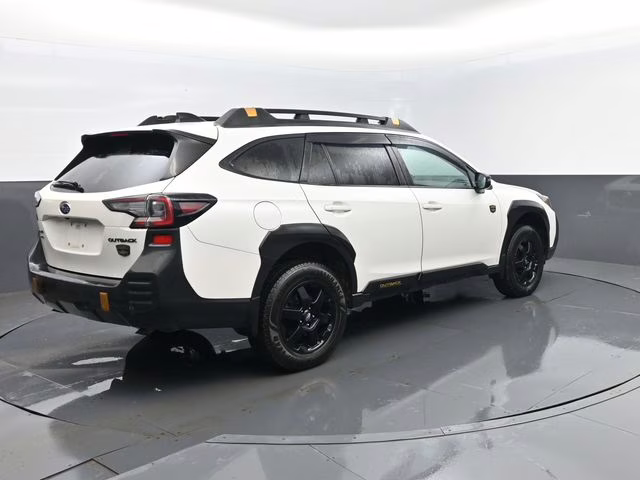 2022 Crystal White Pearl Subaru Outback Wilderness AWD SUV