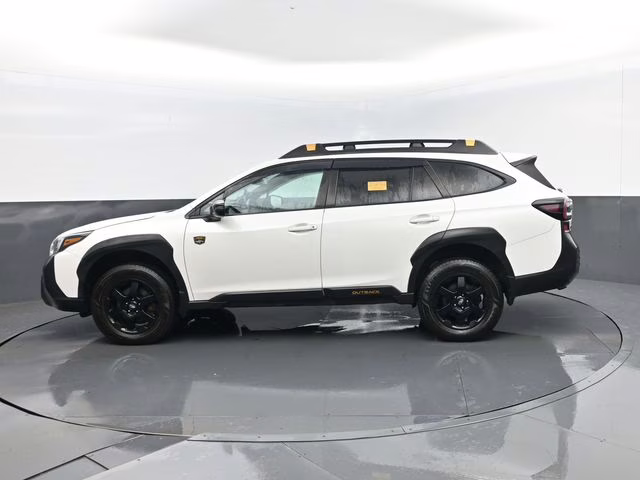 2022 Crystal White Pearl Subaru Outback Wilderness AWD SUV