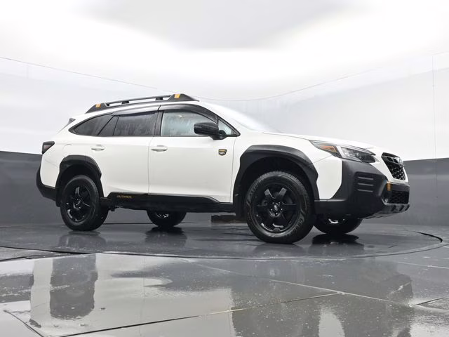 2022 Crystal White Pearl Subaru Outback Wilderness AWD SUV
