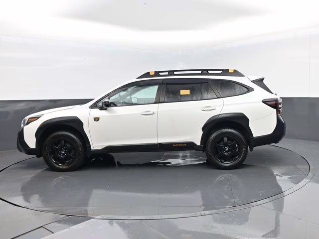 2022 Crystal White Pearl Subaru Outback Wilderness AWD SUV