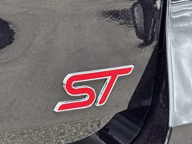 2023 Black Metallic Ford Explorer ST 4X4 SUV