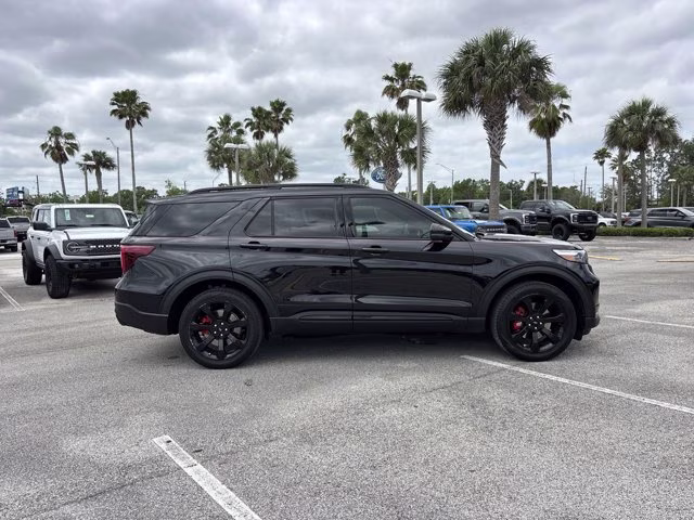 2023 Black Metallic Ford Explorer ST 4X4 SUV