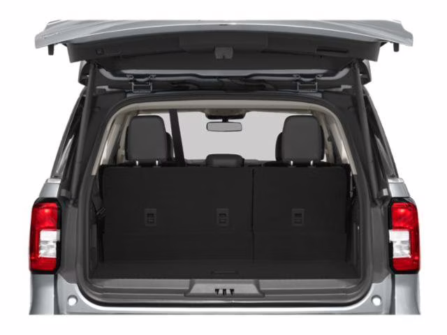 2022 Silver Metallic Ford Expedition XLT RWD SUV