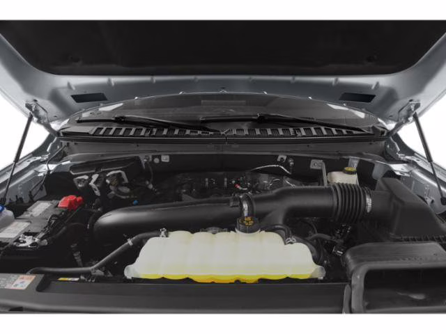 2022 Silver Metallic Ford Expedition XLT RWD SUV