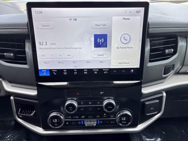 2022 Silver Metallic Ford Expedition XLT RWD SUV