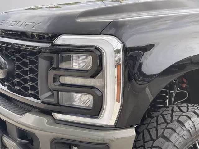 2026 Agate Black Metallic Ford Super Duty F-350 DRW Valor Lift 4X4 Truck