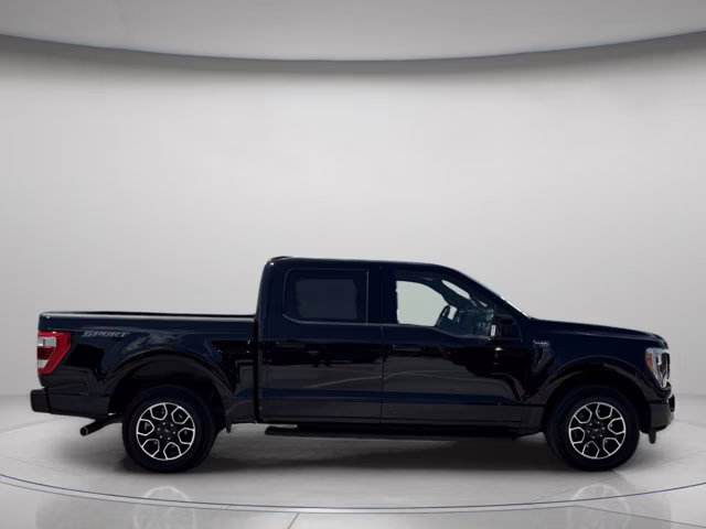 2022 Black Metallic Ford F-150 Lariat RWD Truck