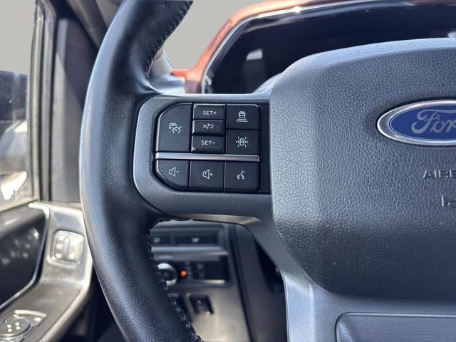 2022 Black Metallic Ford F-150 Lariat RWD Truck