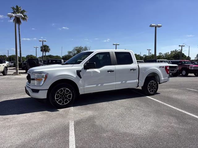 2022 Oxford White Ford F-150 XL RWD Truck