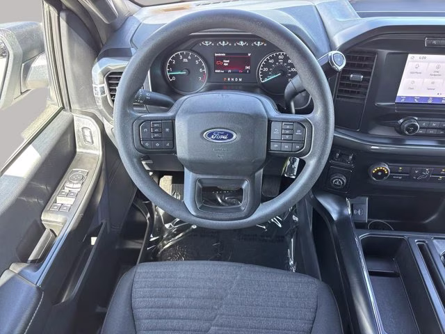 2022 Oxford White Ford F-150 XL RWD Truck