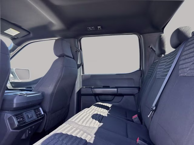 2022 Oxford White Ford F-150 XL RWD Truck