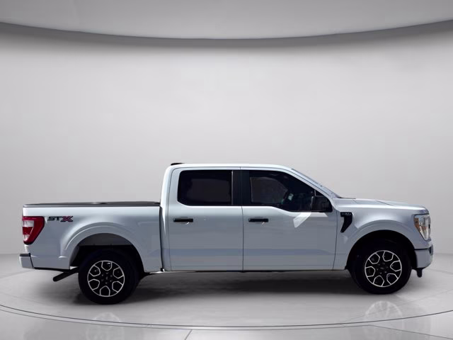 2022 Oxford White Ford F-150 XL RWD Truck