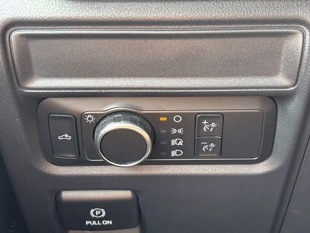 2022 Oxford White Ford F-150 XL RWD Truck