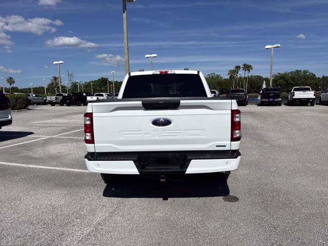 2022 Oxford White Ford F-150 XL RWD Truck