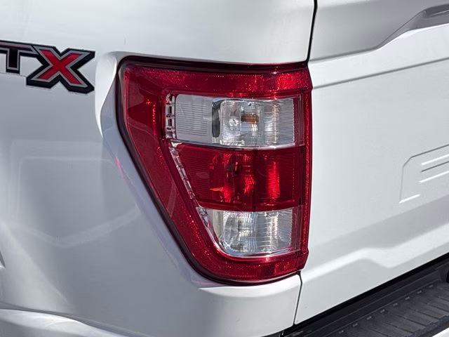 2022 Oxford White Ford F-150 XL RWD Truck