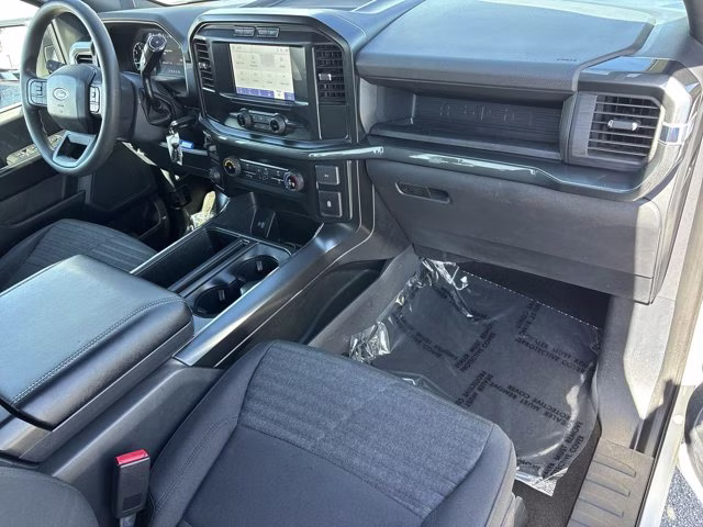 2022 Oxford White Ford F-150 XL RWD Truck