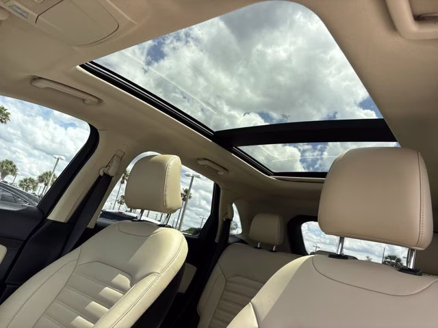 2023 Blue Metallic Ford Edge SEL AWD SUV