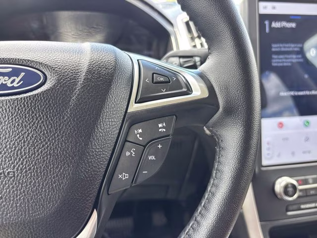 2023 Blue Metallic Ford Edge SEL AWD SUV