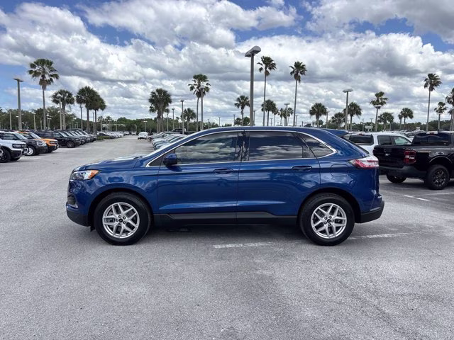 2023 Blue Metallic Ford Edge SEL AWD SUV