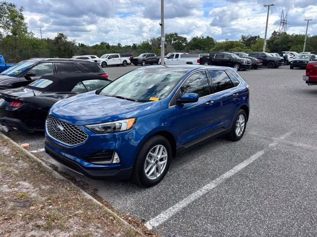 2023 Blue Metallic Ford Edge SEL AWD SUV