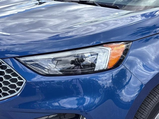 2023 Blue Metallic Ford Edge SEL AWD SUV