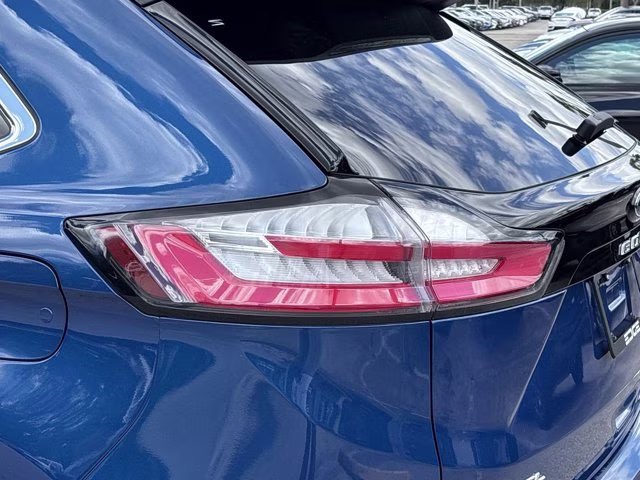 2023 Blue Metallic Ford Edge SEL AWD SUV