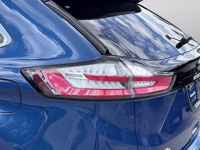 2023 Blue Metallic Ford Edge SEL AWD SUV