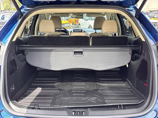 2023 Blue Metallic Ford Edge SEL AWD SUV