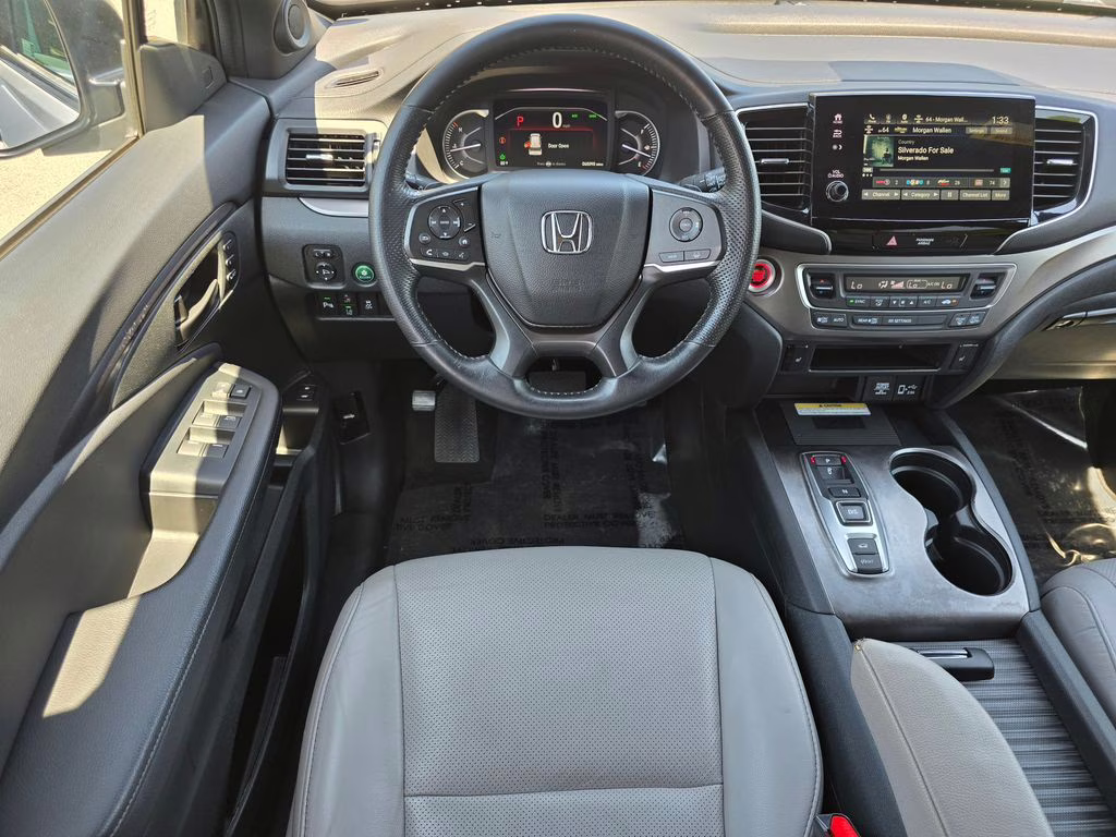 2023 Lunar Silver Metallic Honda Passport EX-L AWD SUV