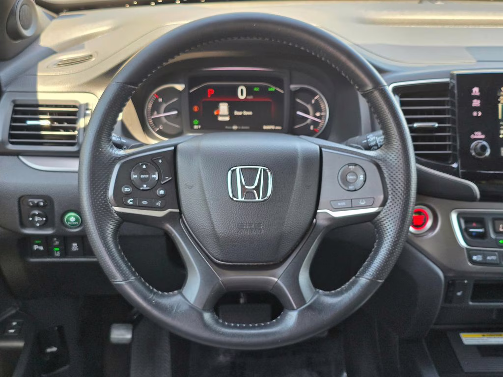 2023 Lunar Silver Metallic Honda Passport EX-L AWD SUV