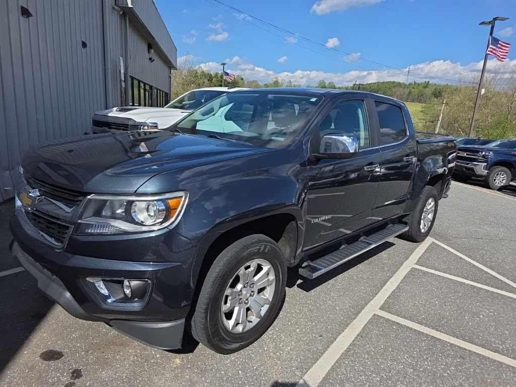 2019 Shadow Gray Metallic Chevrolet Colorado LT 4X4 Truck