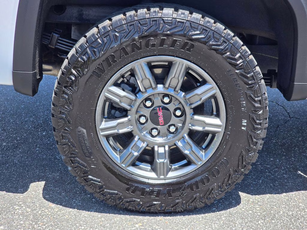 2025 Summit White GMC Sierra 1500 AT4X 4X4 Truck