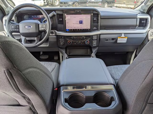 2026 Avalanche Ford Super Duty F-350 DRW XLT 4X4 Truck