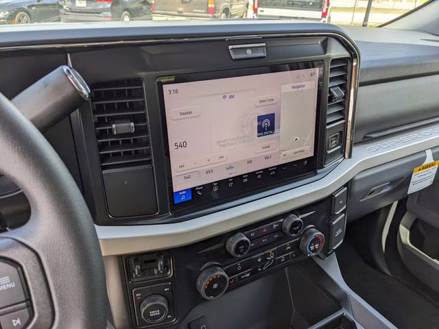 2026 Avalanche Ford Super Duty F-350 DRW XLT 4X4 Truck
