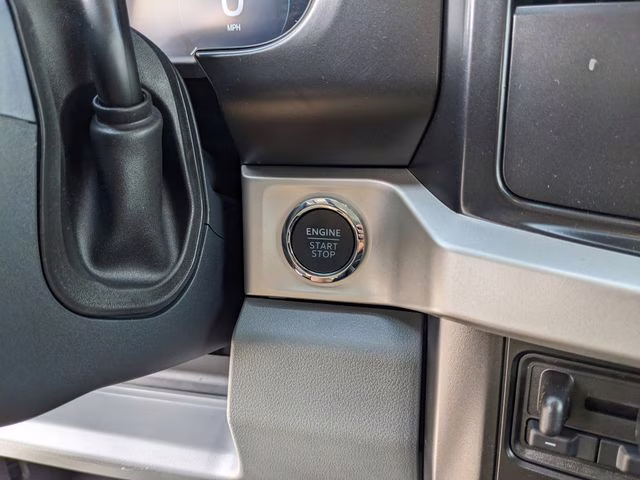 2026 Avalanche Ford Super Duty F-350 DRW XLT 4X4 Truck