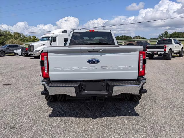 2026 Avalanche Ford Super Duty F-350 DRW XLT 4X4 Truck