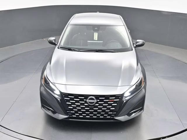 2026 Gun Metallic Nissan Altima 2.5 SR FWD Sedan