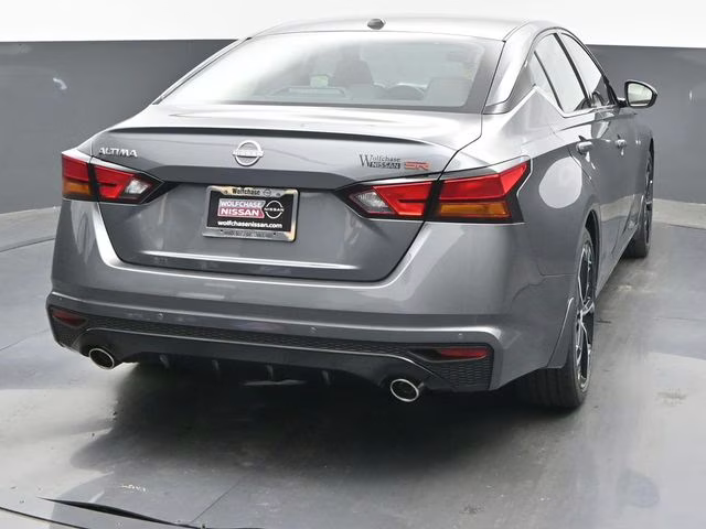 2026 Gun Metallic Nissan Altima 2.5 SR FWD Sedan