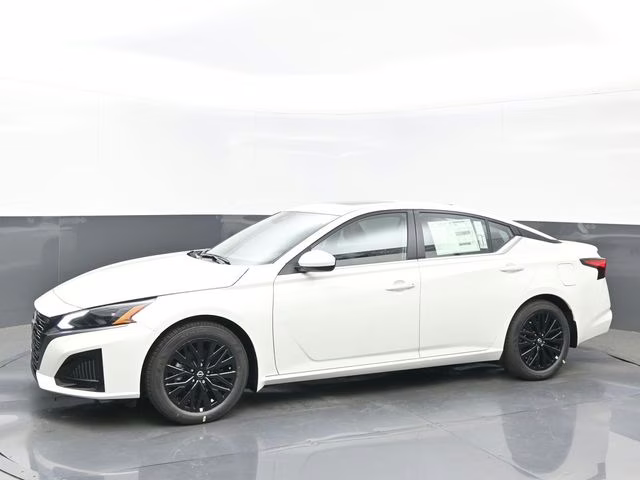 2026 Pearl White Tricoat Nissan Altima 2.5 SV FWD Sedan