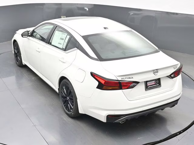 2026 Pearl White Tricoat Nissan Altima 2.5 SV FWD Sedan