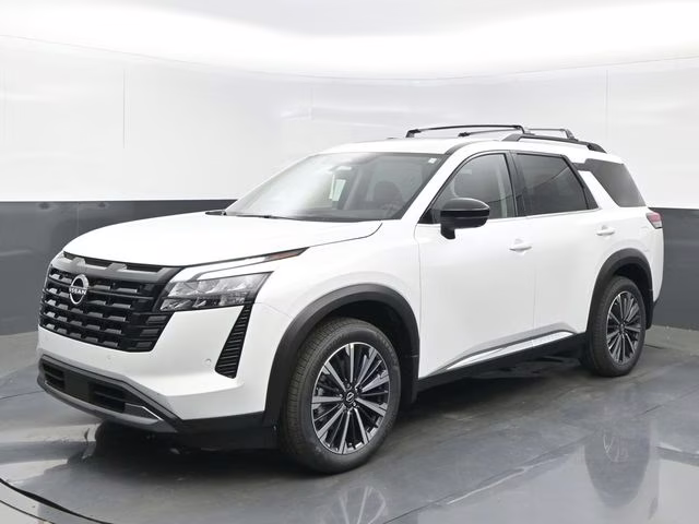 2026 Nissan Pathfinder Platinum 4WD's photo