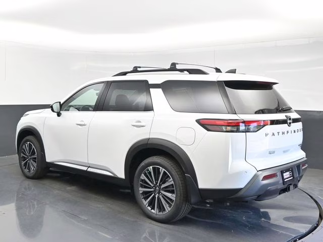 2026 Everest White Pearl Tricoat Nissan Pathfinder Platinum 4X4 SUV