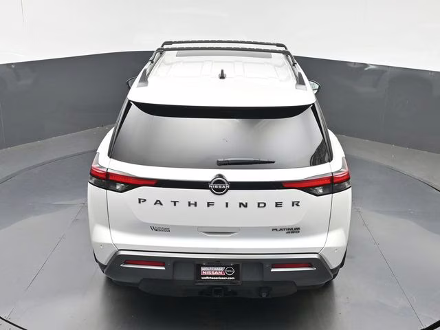 2026 Everest White Pearl Tricoat Nissan Pathfinder Platinum 4X4 SUV