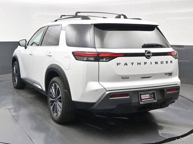 2026 Everest White Pearl Tricoat Nissan Pathfinder Platinum 4X4 SUV