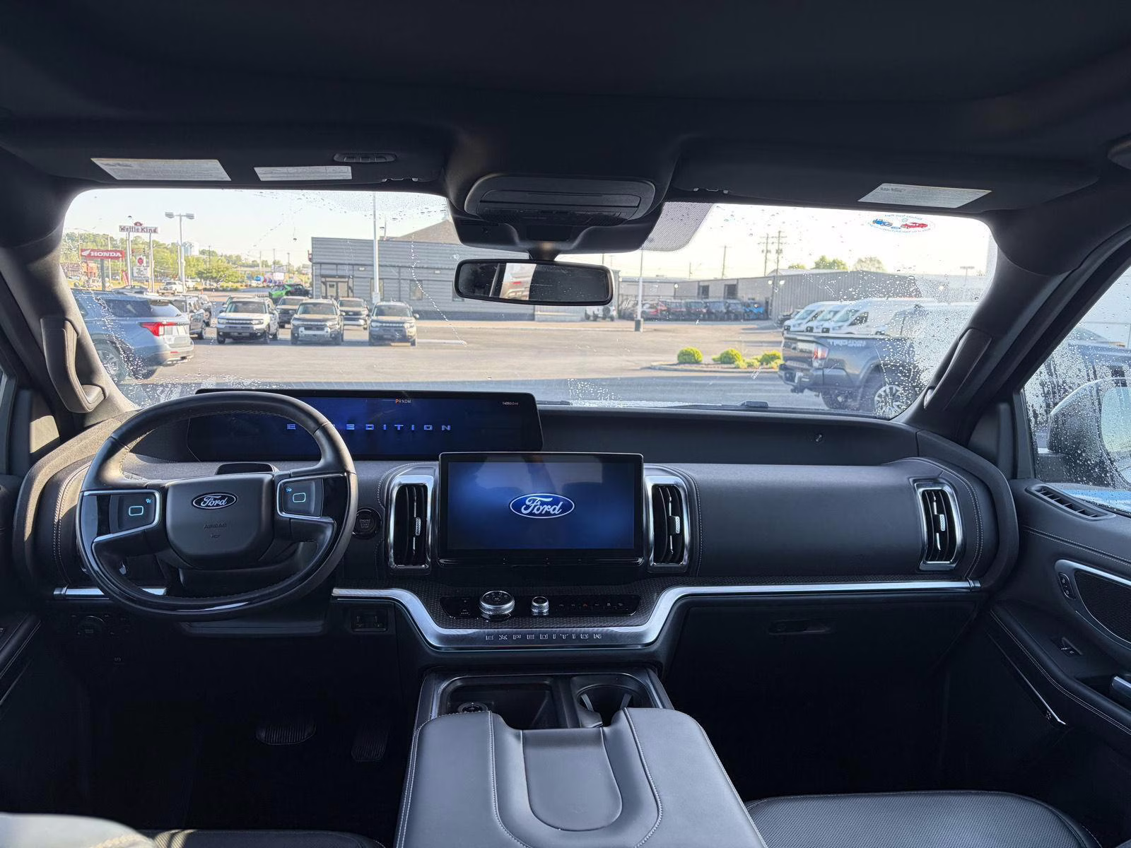 2025 Glacier Gray Metallic Tri-Coat Ford Expedition Platinum 4X4 SUV