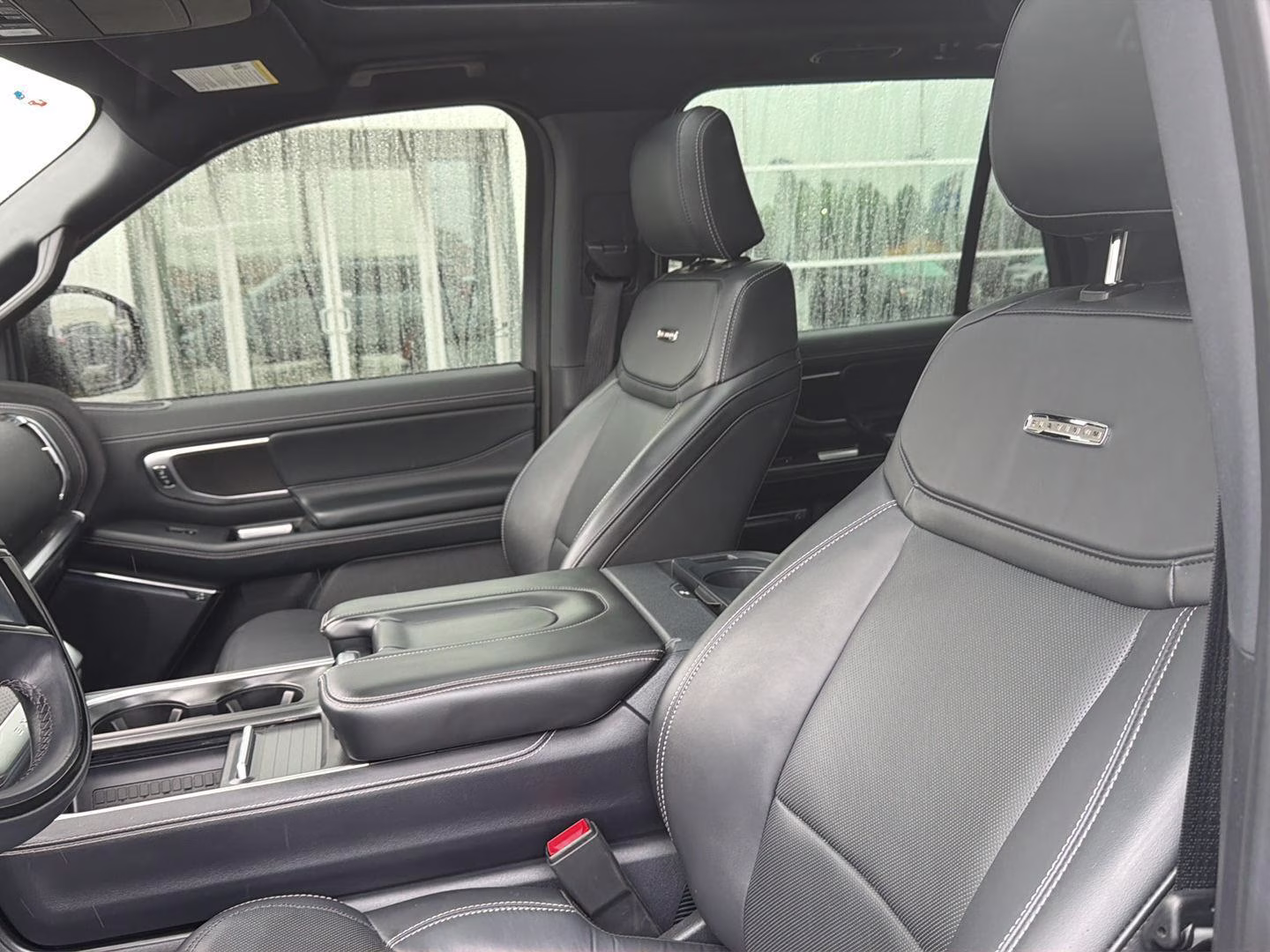 2025 Glacier Gray Metallic Tri-Coat Ford Expedition Platinum 4X4 SUV