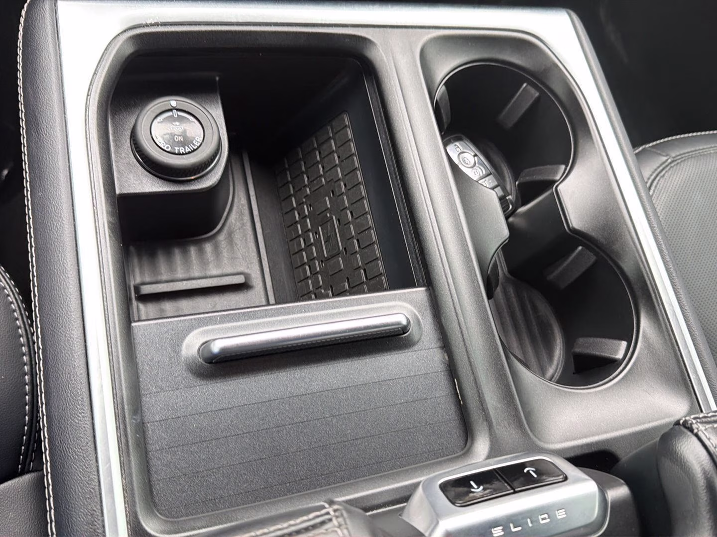 2025 Glacier Gray Metallic Tri-Coat Ford Expedition Platinum 4X4 SUV